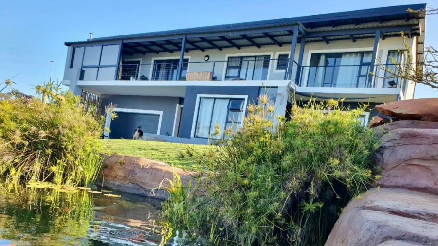 5 Bedroom Property for Sale in De Bakke Western Cape